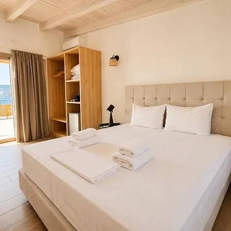 Dolphin Hotel